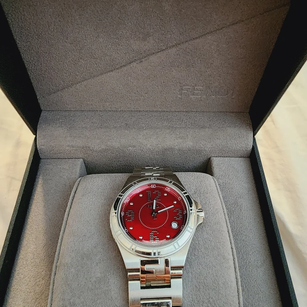 Brand New Fendi watch High Speed 4600M - Picture 11 of 13